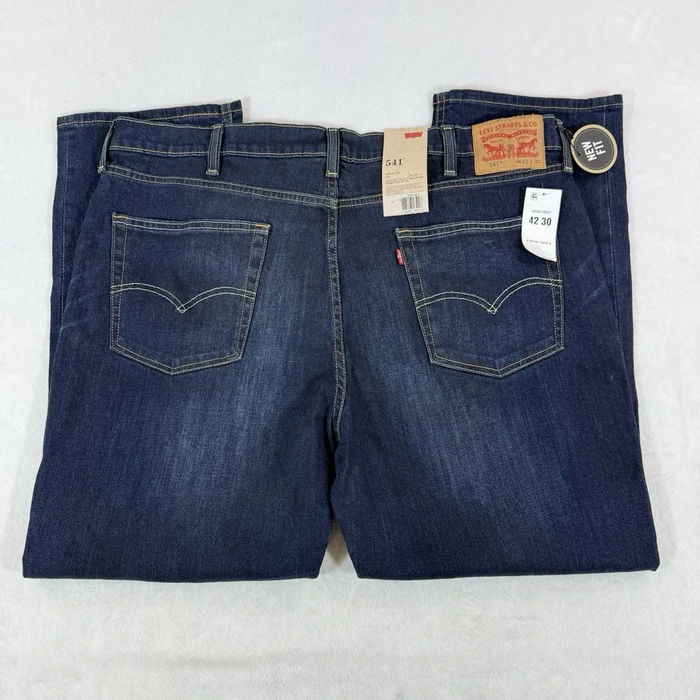 NWT Levi's 541 Athletic Fit Men's Jeans Sz 42X30 Blue Med Wash Straight Leg New